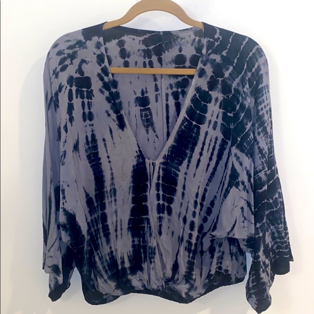 Planet blue low cut tie top